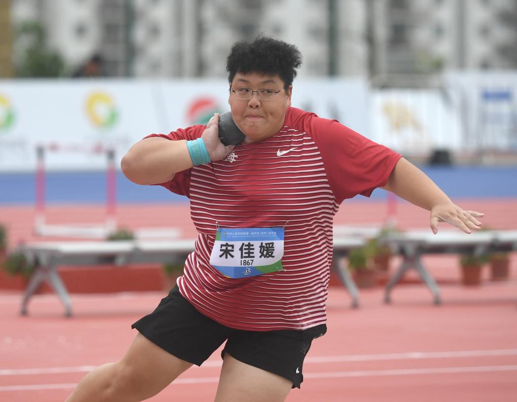 田径——大学乙组女子铅球决赛赛况