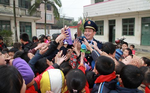 新华网-隆安县网站