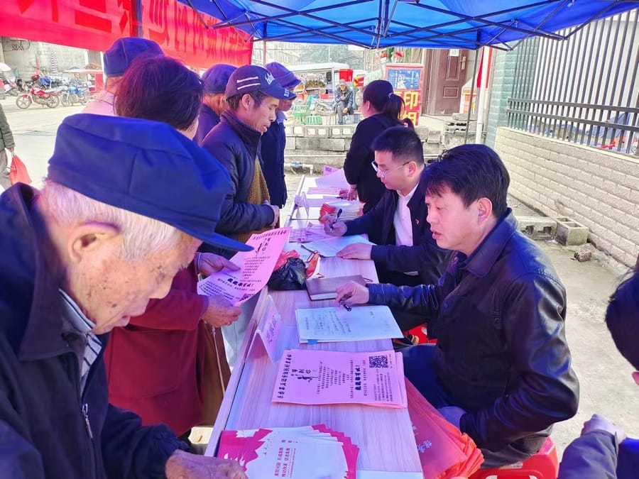 德保推动村级巡察全覆盖
